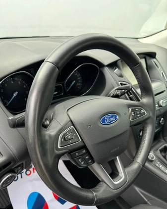 Ford Focus cena 35999 przebieg: 102000, rok produkcji 2015 z Ujście małe 379